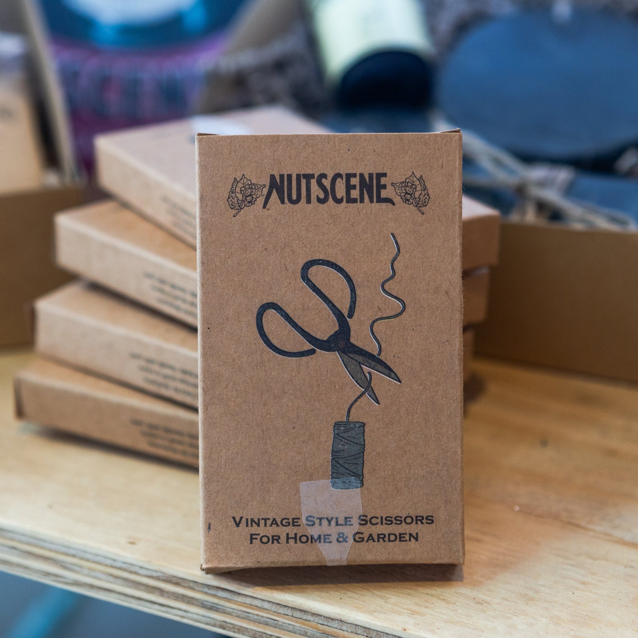 Nutscene® Vintage Style Scissors