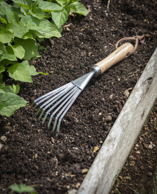 Hawkesbury hand rake