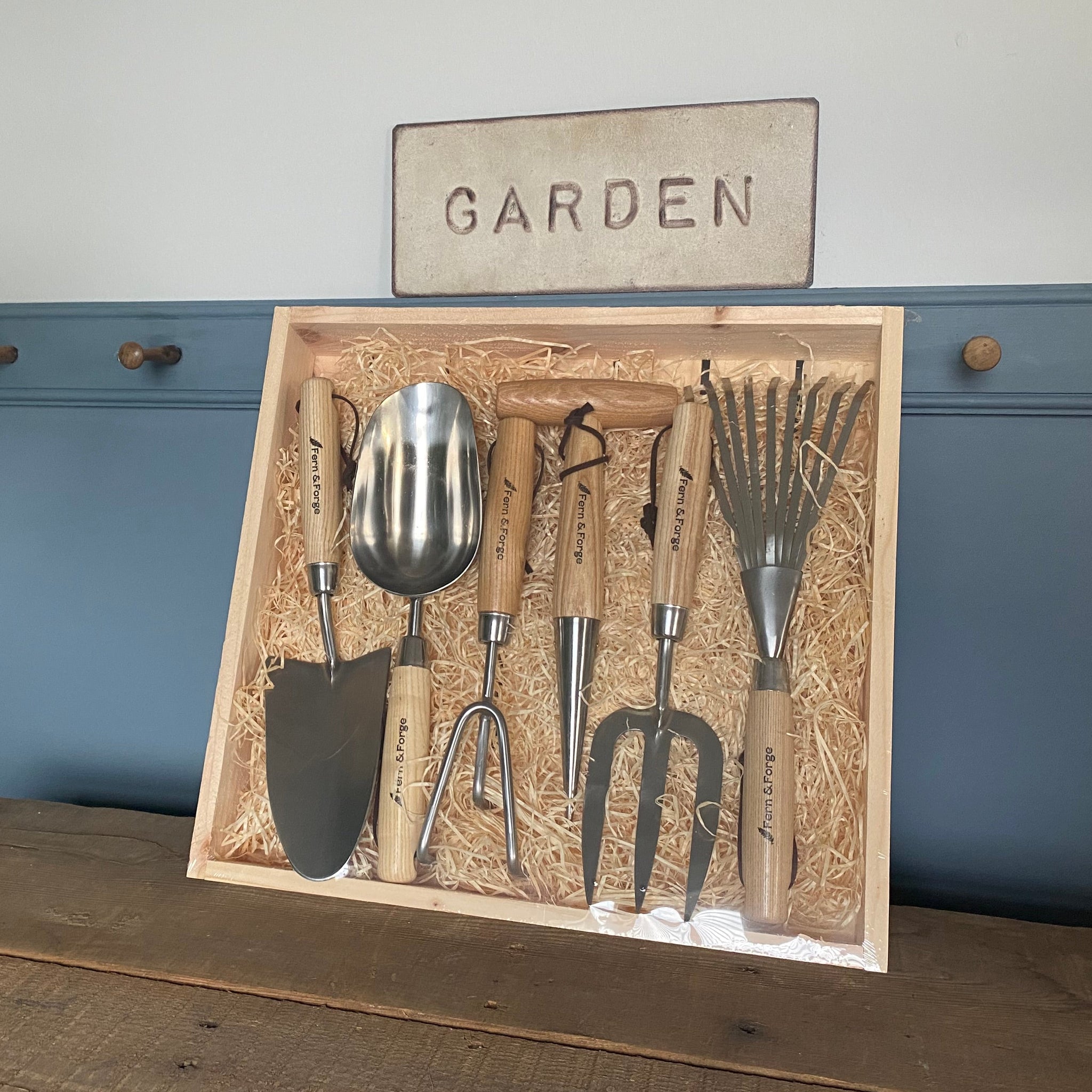 Garden Hand tools in wooden gift box from Nutscene
