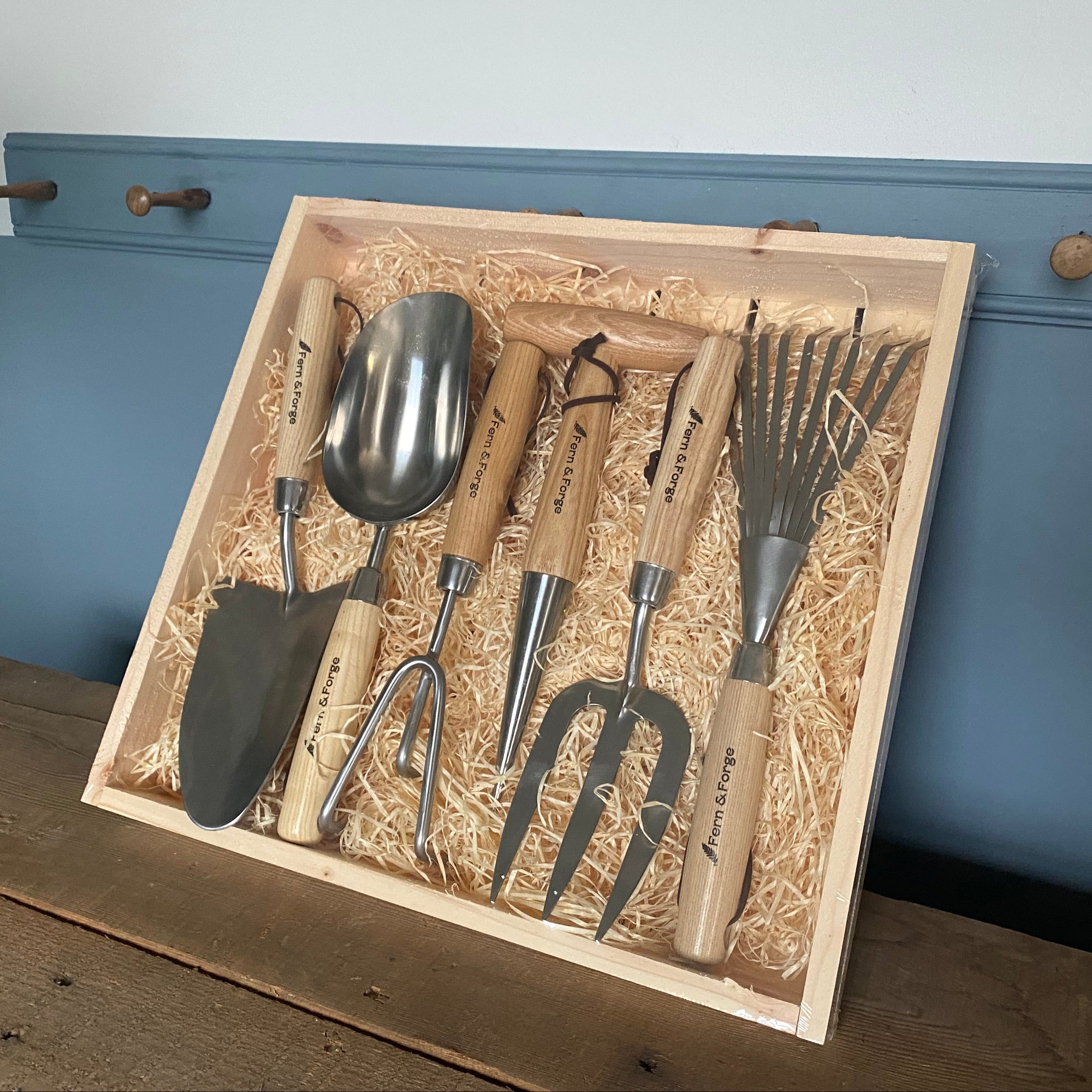 Garden Hand tools in wooden gift box from Nutscene