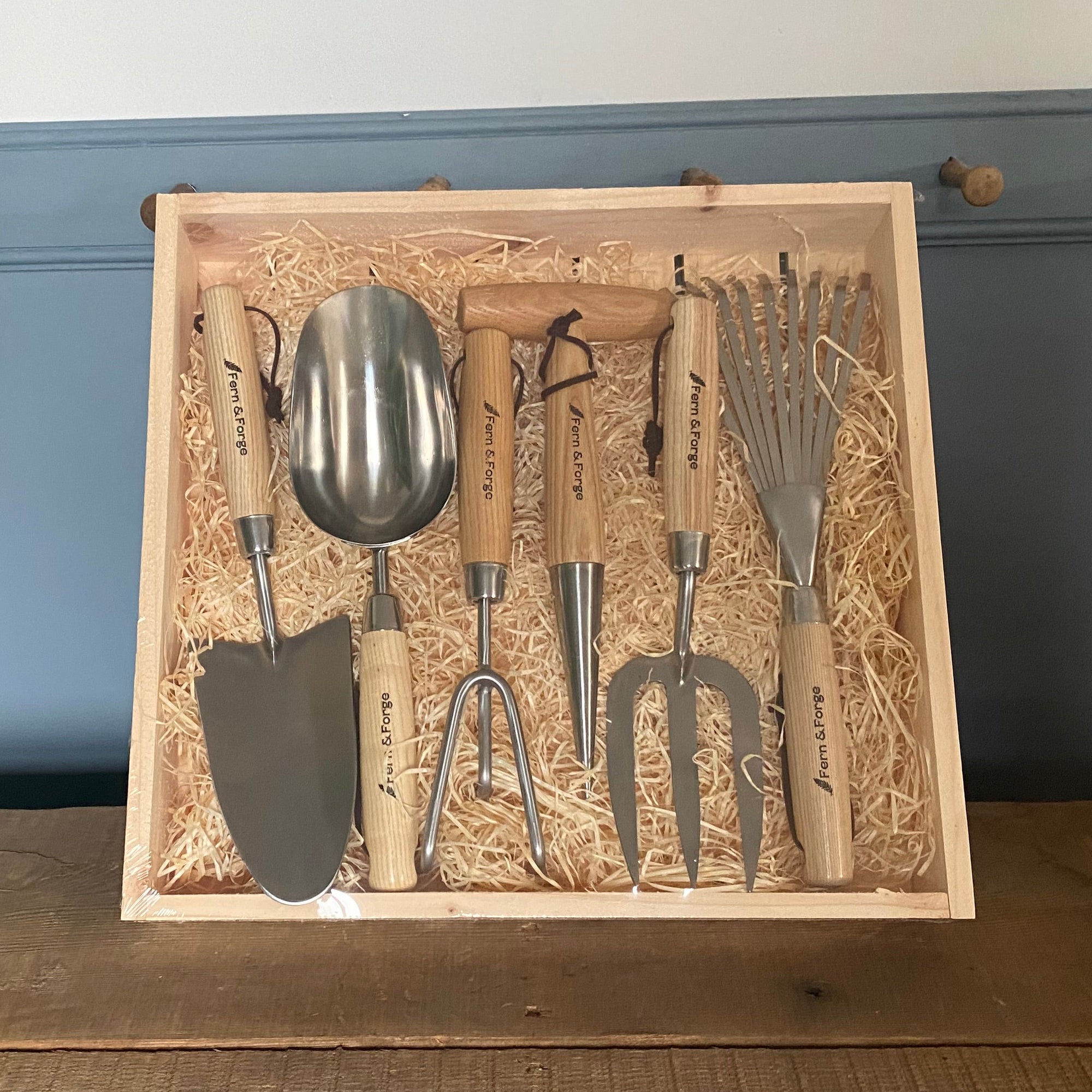 garden tool gift set Garden Hand tools in wooden gift box from Nutscene