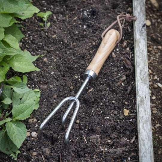 Hawkesbury Hand Cultivator